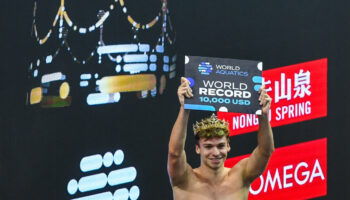 Natation: Léon Marchand pulvérise le record du monde du 200 m quatre nages