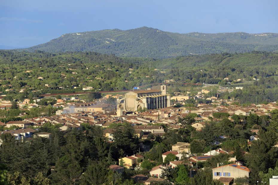 Ce que l'on sait sur le corps découvert dans le coffre d'une voiture à Saint-Maximin-la-Sainte-Baume