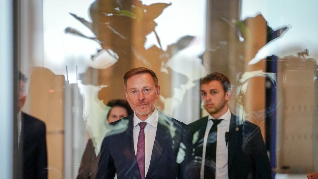 Grundsatzpapier zur Wirtschaftspolitik: Lindner beklagt nach Veröffentlichung seines Papiers "Indiskretion"