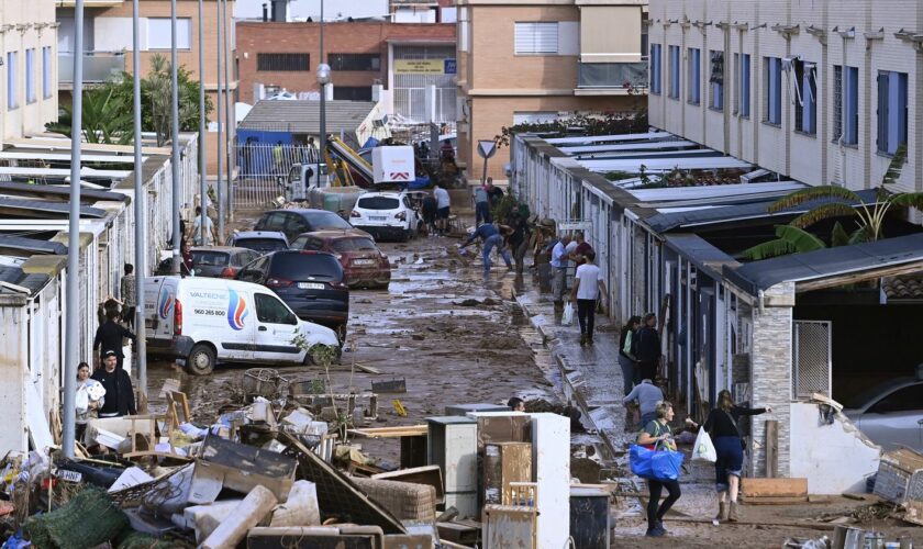 Inondations meurtrières en Espagne : un nouveau bilan fait état d'au moins 205 morts