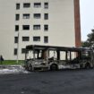 Deux bus incendiés et un policier blessé à Rillieux-la-Pape, près de Lyon