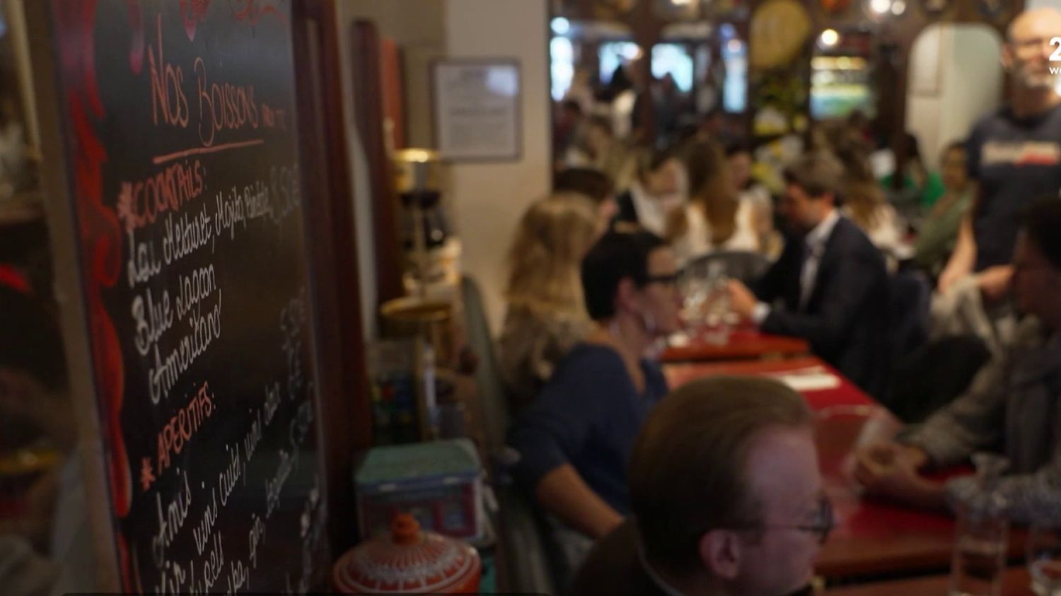 VIDEO. Les cafés et les bistrots, un art de vivre à la française classé au patrimoine culturel immatériel de l’humanité