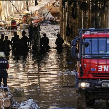 Inondations meurtrières en Espagne : le roi Felipe et le Premier ministre Pedro Sanchez attendus dans le sud-est du pays