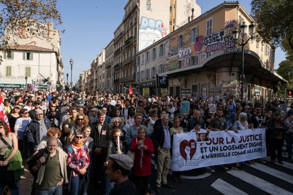 Procès de la rue d’Aubagne : des milliers de Marseillais réclament « justice et un logement digne »