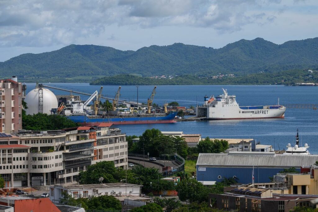 En Martinique, un mort et quatre blessés, dont deux enfants, lors d’une fusillade à Fort-de-France