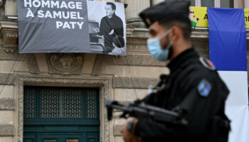 Assassinat de Samuel Paty : le procès de huit accusés s'ouvre à Paris