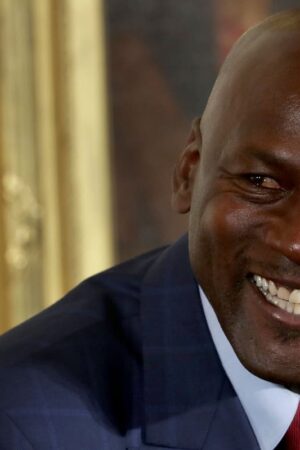 Michael Jordan issues response after fake Trump endorsement goes viral