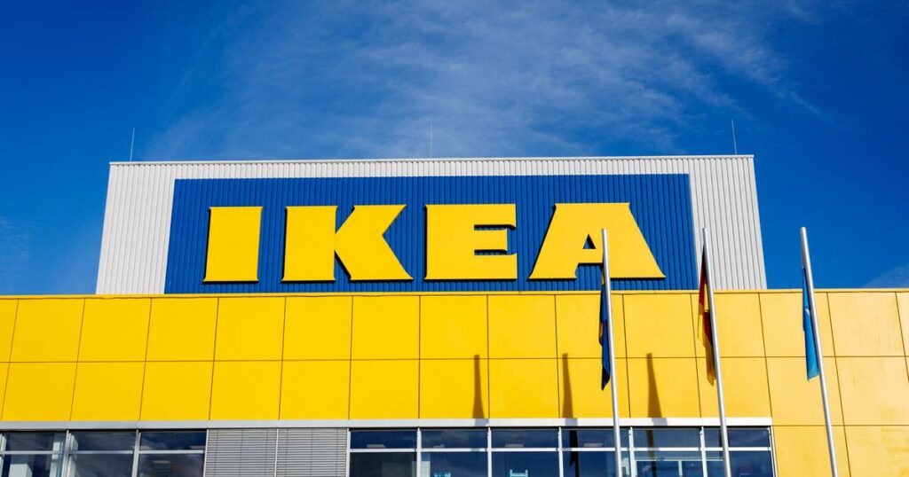 Ikea veut indemniser d’anciens détenus forcés à travailler pour sa filiale est-allemande