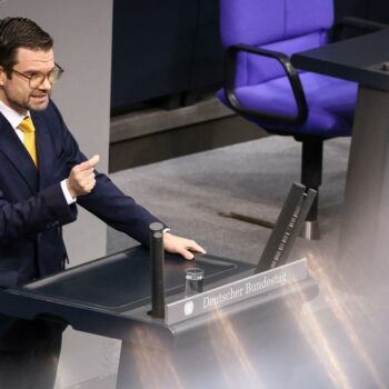 Ampelstreit: Marco Buschmann fordert Aussetzung von Lieferkettengesetz