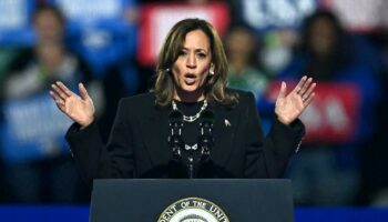 La vice-présidente et candidate démocrate à l'élection présidentielle américaine Kamala Harris lors d'un meeting de campagne à Philadelphie, en Pennsylvanie, aux ETats-Unis, le 4 novembre 2024