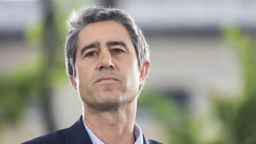 Plans sociaux chez Michelin et Auchan : "C'est de l'angoisse qui va habiter toutes les familles", réagit le député François Ruffin