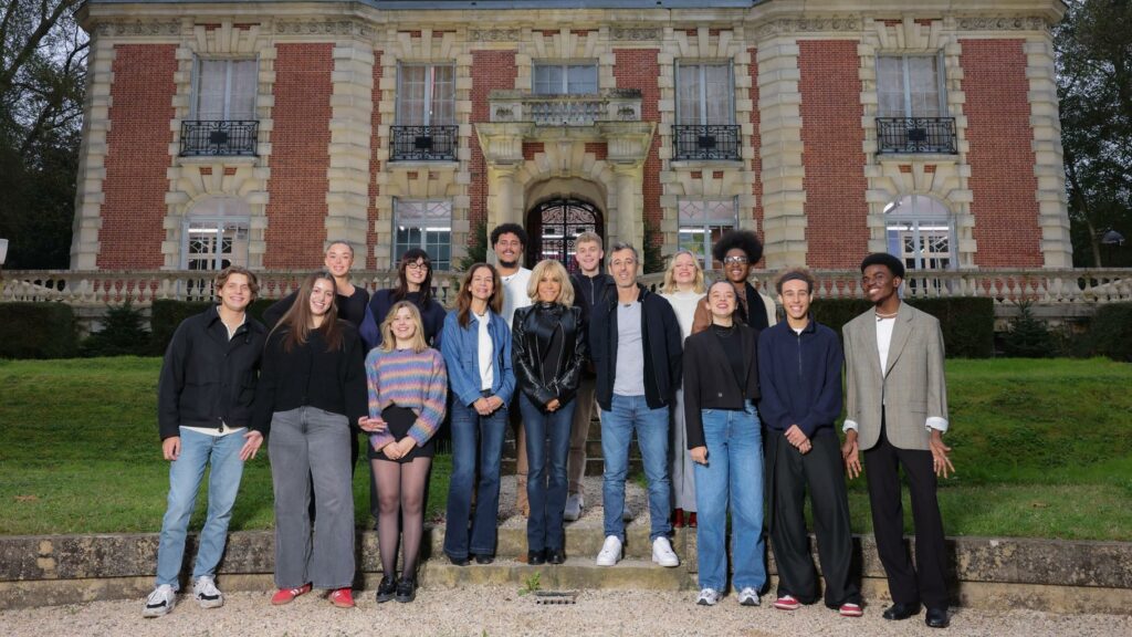 « Star Academy » : Brigitte Macron a rendu visite aux élèves pour les sensibiliser au harcèlement à l’école