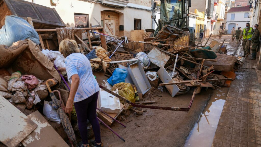 Inondations en Espagne : les autorités donnent un nombre de disparus pour la première fois