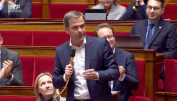 Olivier Véran ne se présentera pas pour la législative en Isère (mais il a choisi sa candidate)