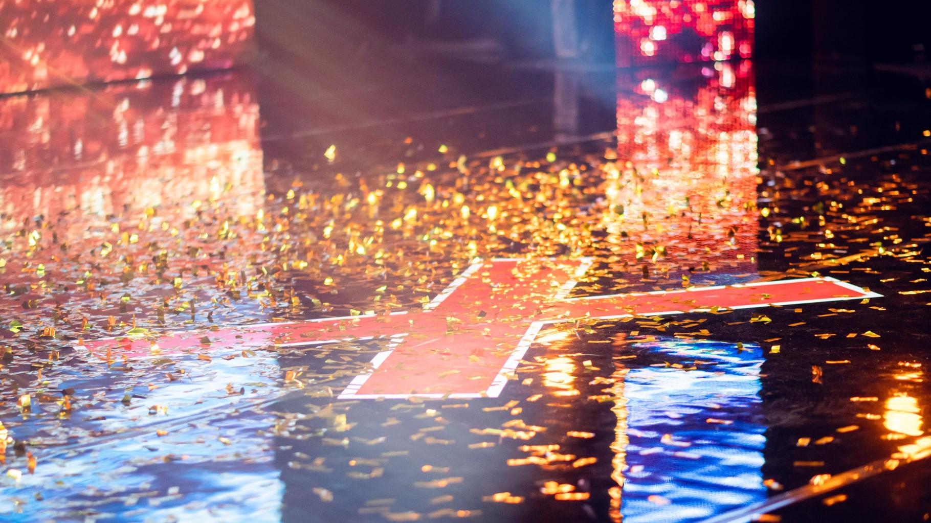 Dans « LFAUIT » saison 19, le Platinium Buzzer accordé à des « spécialistes » de l’émission