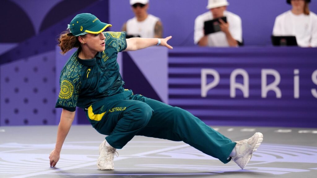 Break dance : moquée lors des Jeux olympiques, la B-girl australienne Raygun arrête la compétition