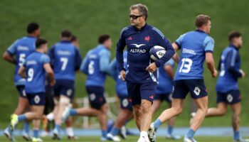 Rugby : Antoine Dupont revient, Thomas Ramos en 10, première titularisation d'Alexandre Roumat... La composition du XV de France face au Japon