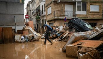 Inondations meurtrières en Espagne : "L'espoir est de retrouver des personnes disparues pour faire le deuil", témoigne le chef d'une ONG de pompiers français