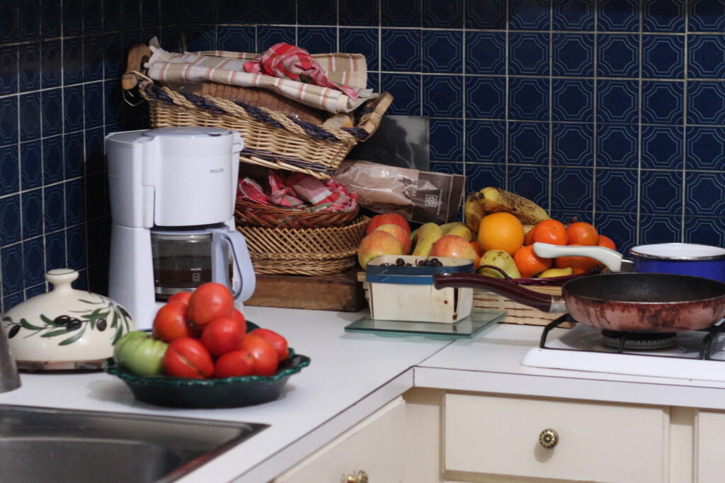 Cet endroit est l'un des pires de la cuisine, personne ne le nettoie alors que 5 minutes suffisent