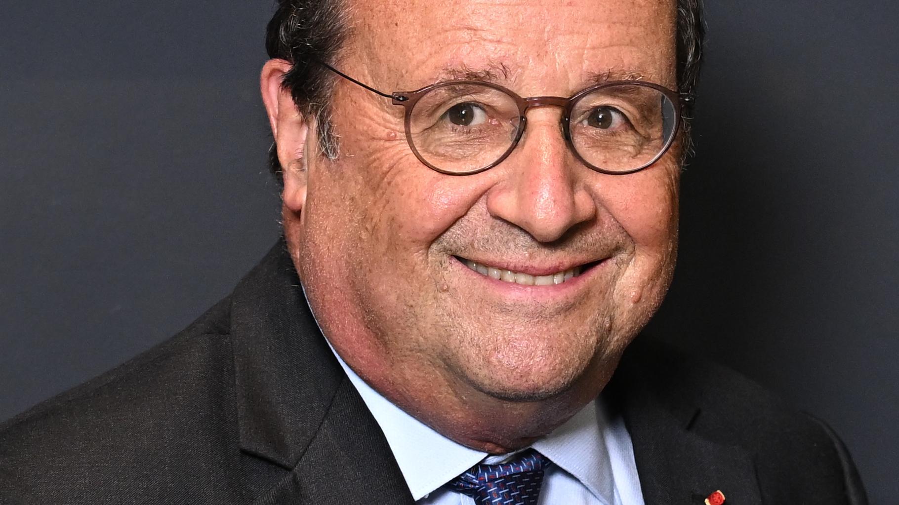 François Hollande lance son podcast « Un président devrait écouter ça », juste après l’élection de Trump