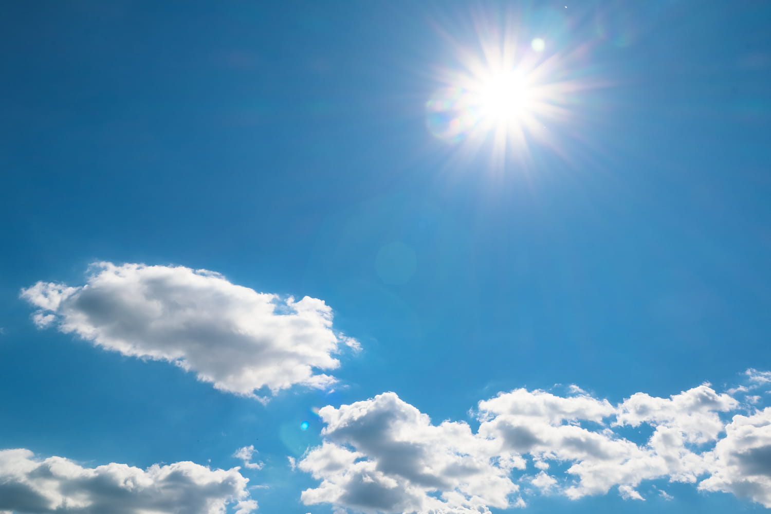 Après un record de jours sans soleil, le beau temps fait enfin son retour mais seulement dans ces départements