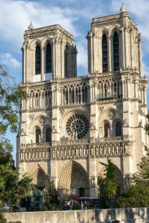 Les cloches de Notre-Dame de Paris ont retenti pour la première fois depuis l'incendie de 2019