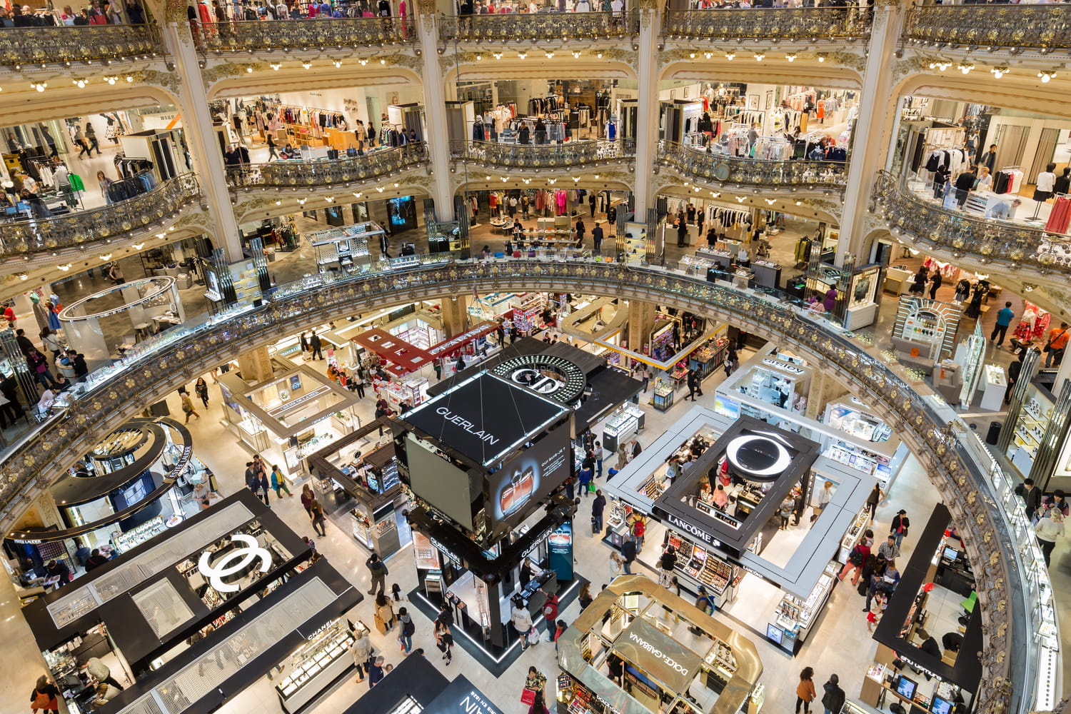 Magasins ouverts le 11 novembre 2024 : ces commerces qui ne ferment pas pour l'Armistice