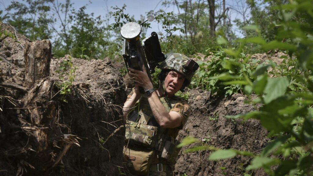 États-Unis : le Pentagone autorise ses sous-traitants à réparer des armes en Ukraine