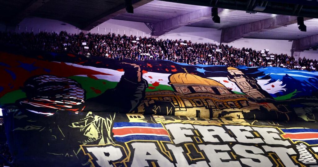 Banderole «Free Palestine» : le PSG envisage d’interdire les tifos dans la tribune Auteuil du Parc des Princes