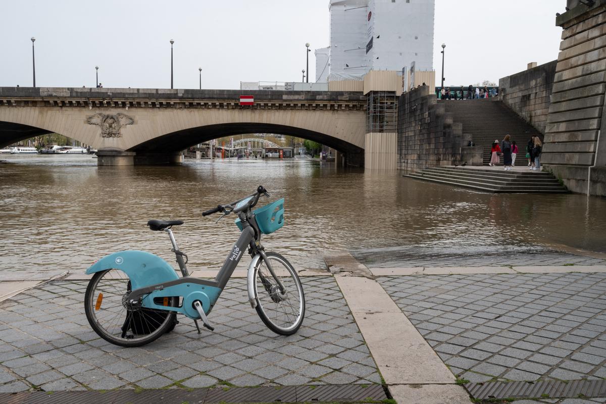 A Paris, les habitants vont être sensibilisés en 2025 au « risque inondation »