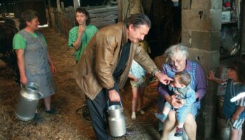 « Le médecin de tout le monde » : trois jours avec un médecin de campagne, il y a 50 ans dans « le Nouvel Obs »