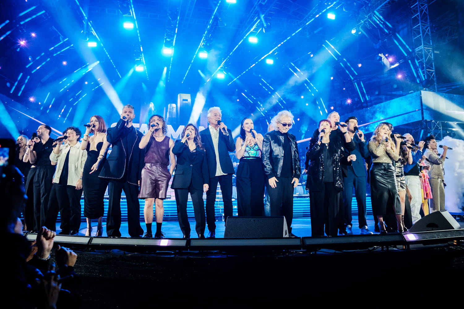 Starmania : stars de la troupe d'origine, protégés de Thomas Jolly et invités de luxe à l'anniversaire événement