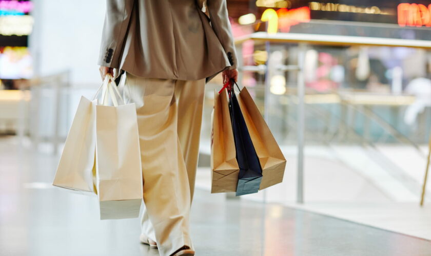 Magasins ouverts le 11 novembre : supermarchés, grands magasins, tour d'horizon pour l'Armistice