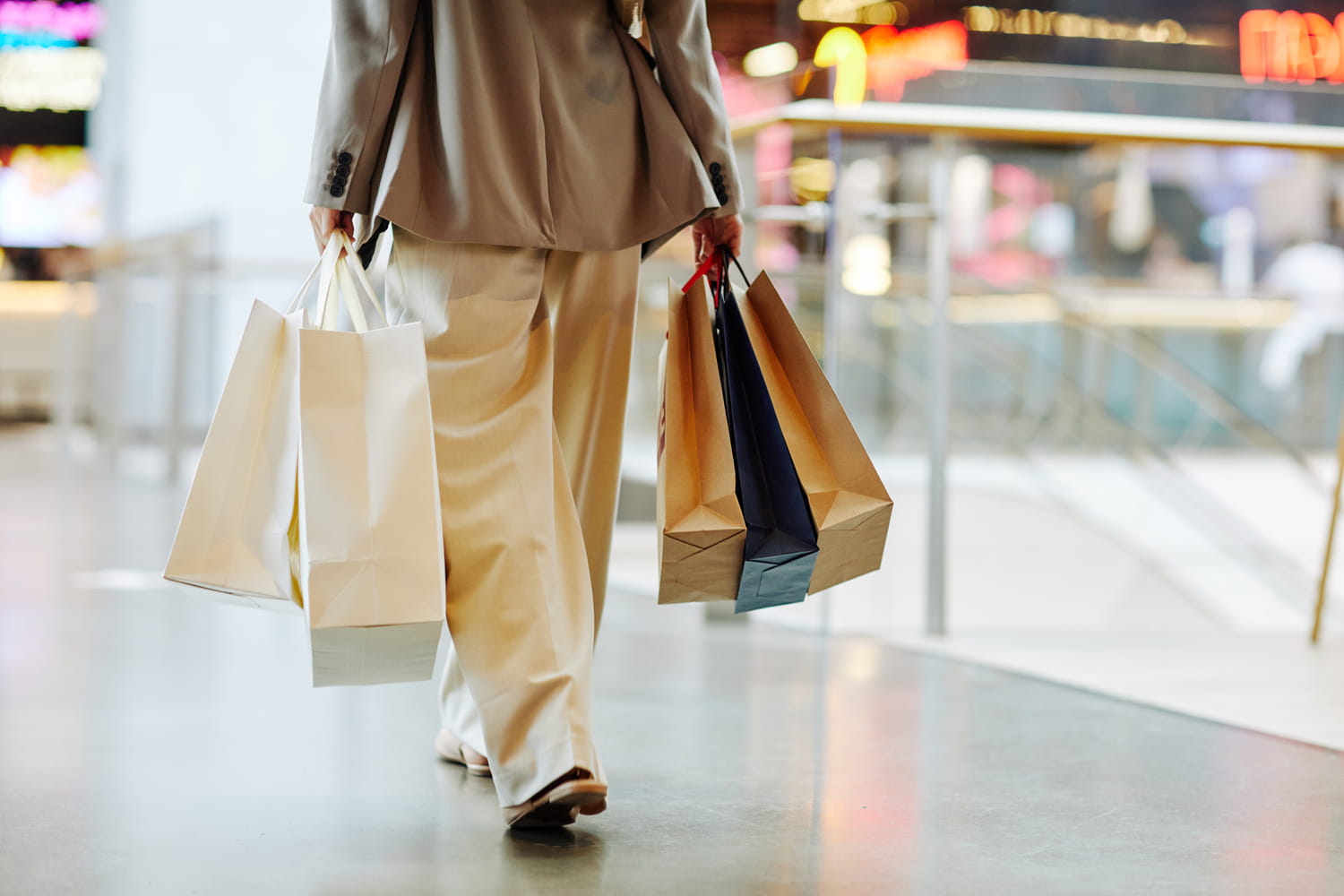 Magasins ouverts le 11 novembre : supermarchés, grands magasins, tour d'horizon pour l'Armistice