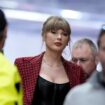 Taylor Swift's entourage has dust-up with photographers before Chiefs game