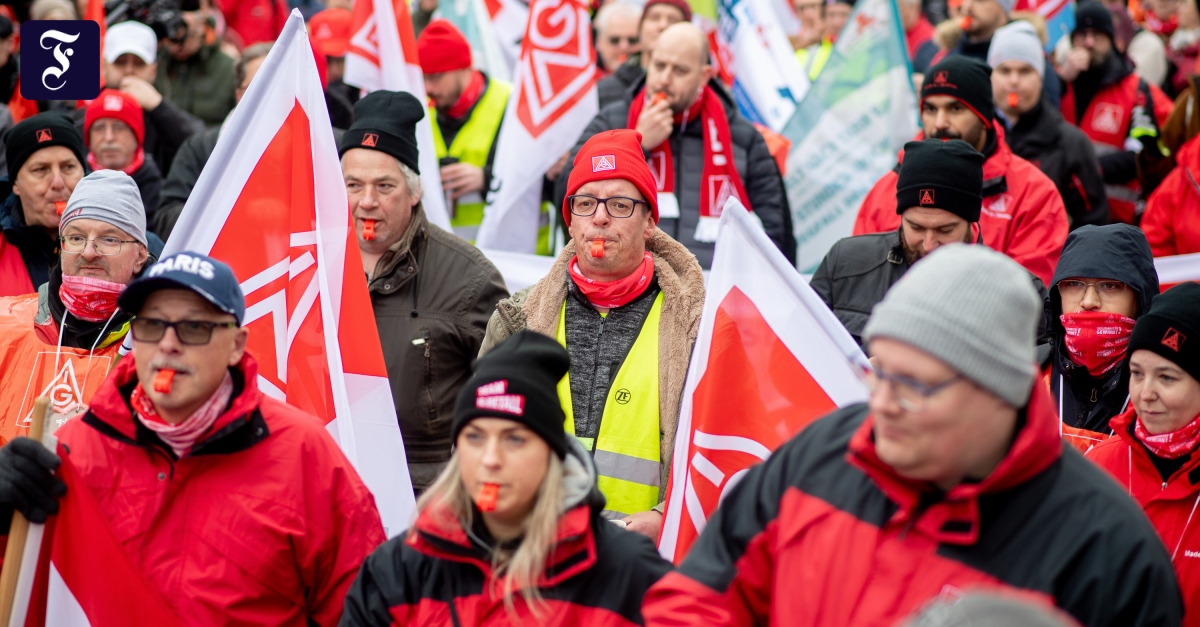 Mehr Geld für Metaller: In der Nacht auf Dienstag soll der Tarifvertrag stehen