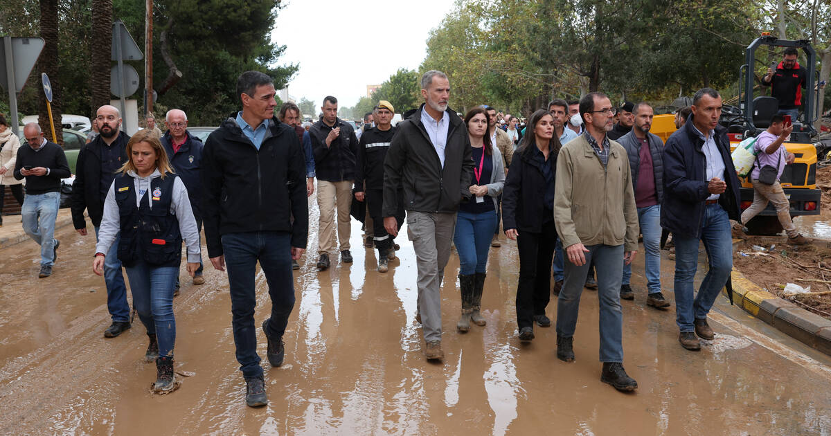 Inondations en Espagne : le Premier ministre Pedro Sánchez annonce près de 4 milliards d’euros supplémentaires en soutien aux sinistrés