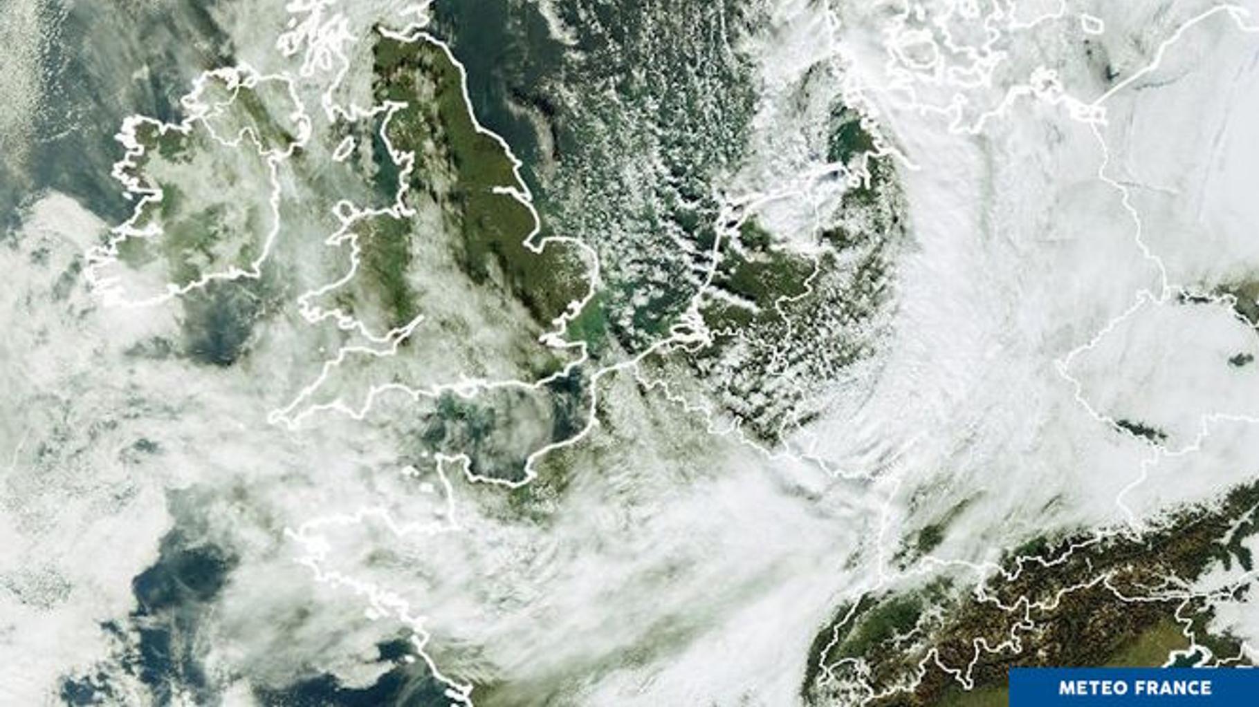 Météo : Ces images satellites annoncent un coup de froid en France… Et un nouveau déluge en Espagne