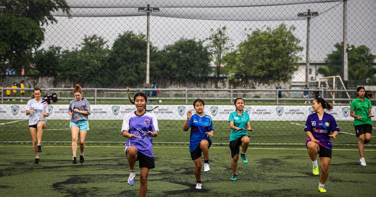 Le football, une soupape pour les réfugiées birmanes en Thaïlande