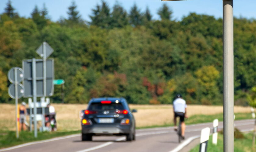 C'est la seule façon de dépasser un vélo sur une ligne blanche sans risquer une amende salée