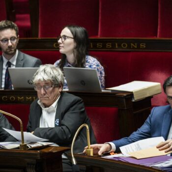 DIRECT. Budget 2025 : le RN et les députés du "socle commun" voteront contre la partie "recettes", la gauche se prononcera en faveur du texte