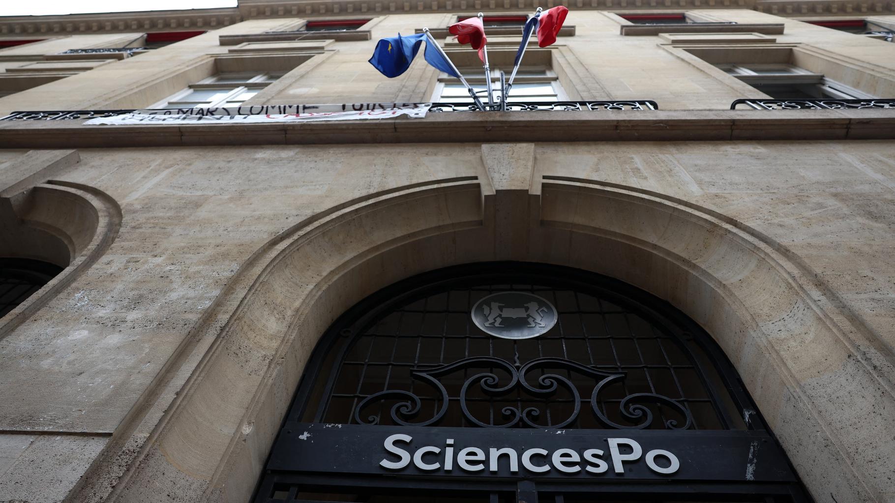 À Sciences Po Paris, une caméra retrouvée pour la 2e fois dans les toilettes, les étudiants inquiets