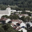 Haute-Savoie : trois enfants retrouvés morts dans une maison à Taninges, leur mère recherchée