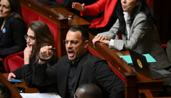 "Dans les poubelles !" : ce qu'a dit le député Delogu à l'Assemblée réactive la polémique