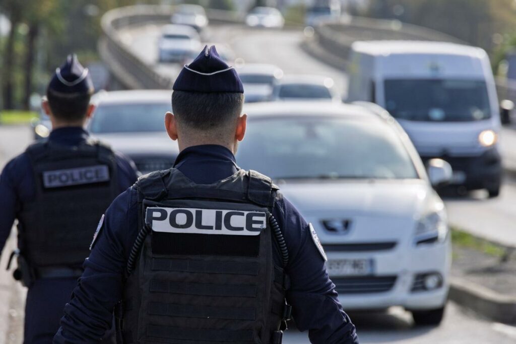 Haute-Savoie : trois enfants retrouvés morts dans une maison, la mère recherchée