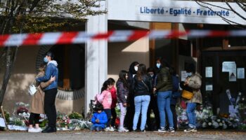 "Je n'ai pas réussi à le protéger" : devant la cour d'assises, l'ancienne principale du collège de Samuel Paty fait part de sa vie arrêtée