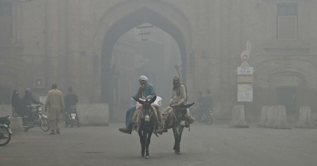 À Lahore, les mesures pour lutter contre le smog sont “inadéquates”