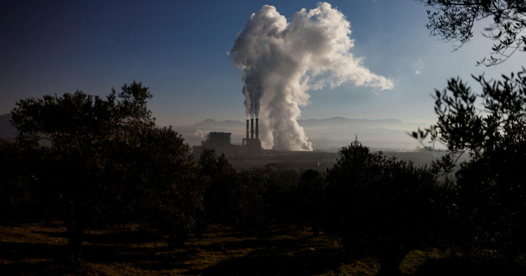 Climat : les émissions de CO2 ont atteint un record historique en 2024, en hausse de 0,8 % sur un an