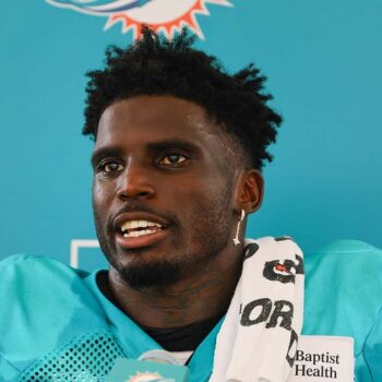 Dolphins' Tyreek Hill floats latest theory about arrest near NFL stadium amid battle with wrist injury