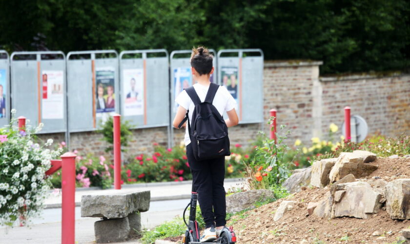 Les trottinettes électriques font un carton, mais trop d'usagers ignorent cette règle essentielle qui peut coûter cher